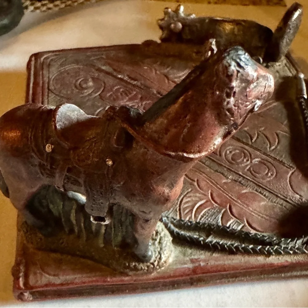 Decorative Western 2 piece Desk Organizer (Resin)